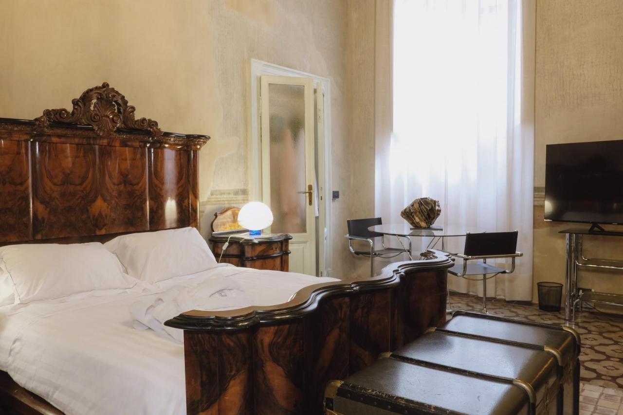 Foresteria Palazzo Guazzoni Zaccaria Cremona Kültér fotó